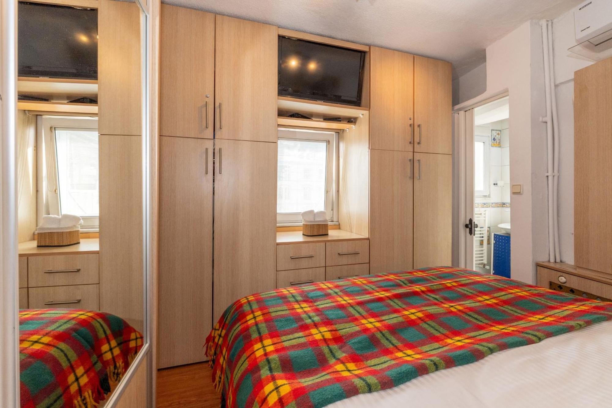 Daire Bosphorus View-airport Shutle-high Speed Wifi-private Parking *
